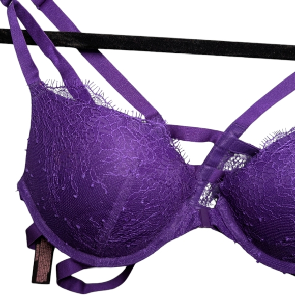 Victoria’s Secret Very Sexy Purple Lace Push-Up Bra 💜✨ Strappy & Stunning! - Picture 9 of 14
